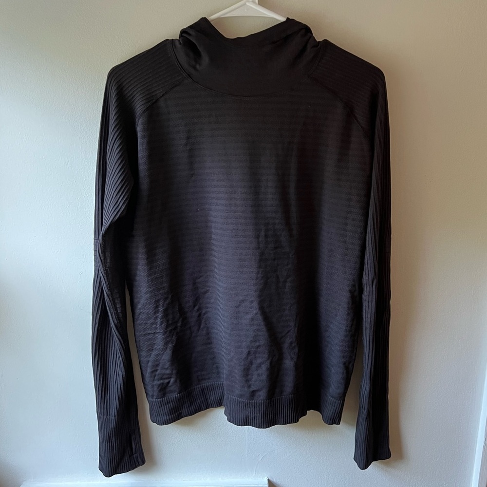 Lululemon Black thin sweatshirt with high neck